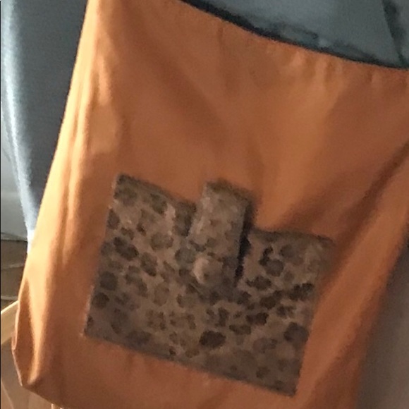 Reversible Falchi Italian Crossbody snake/fur wow - Picture 4 of 6